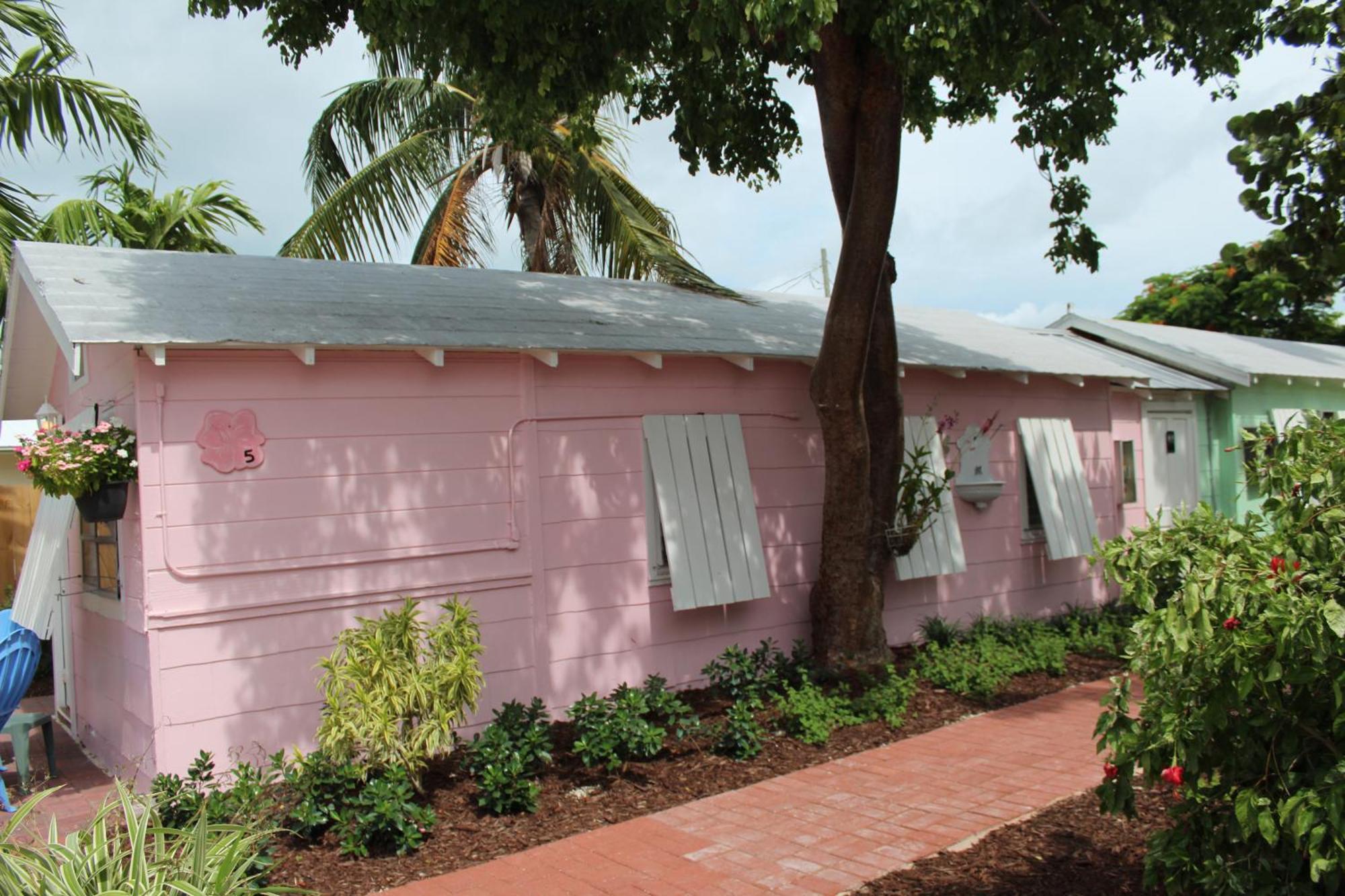 Tropical Cottages Marathon Room photo