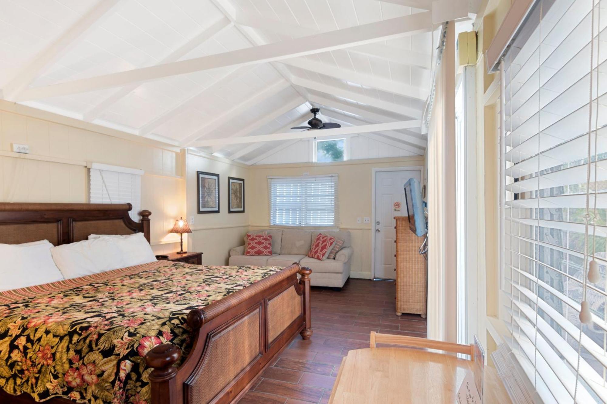 Tropical Cottages Marathon Room photo