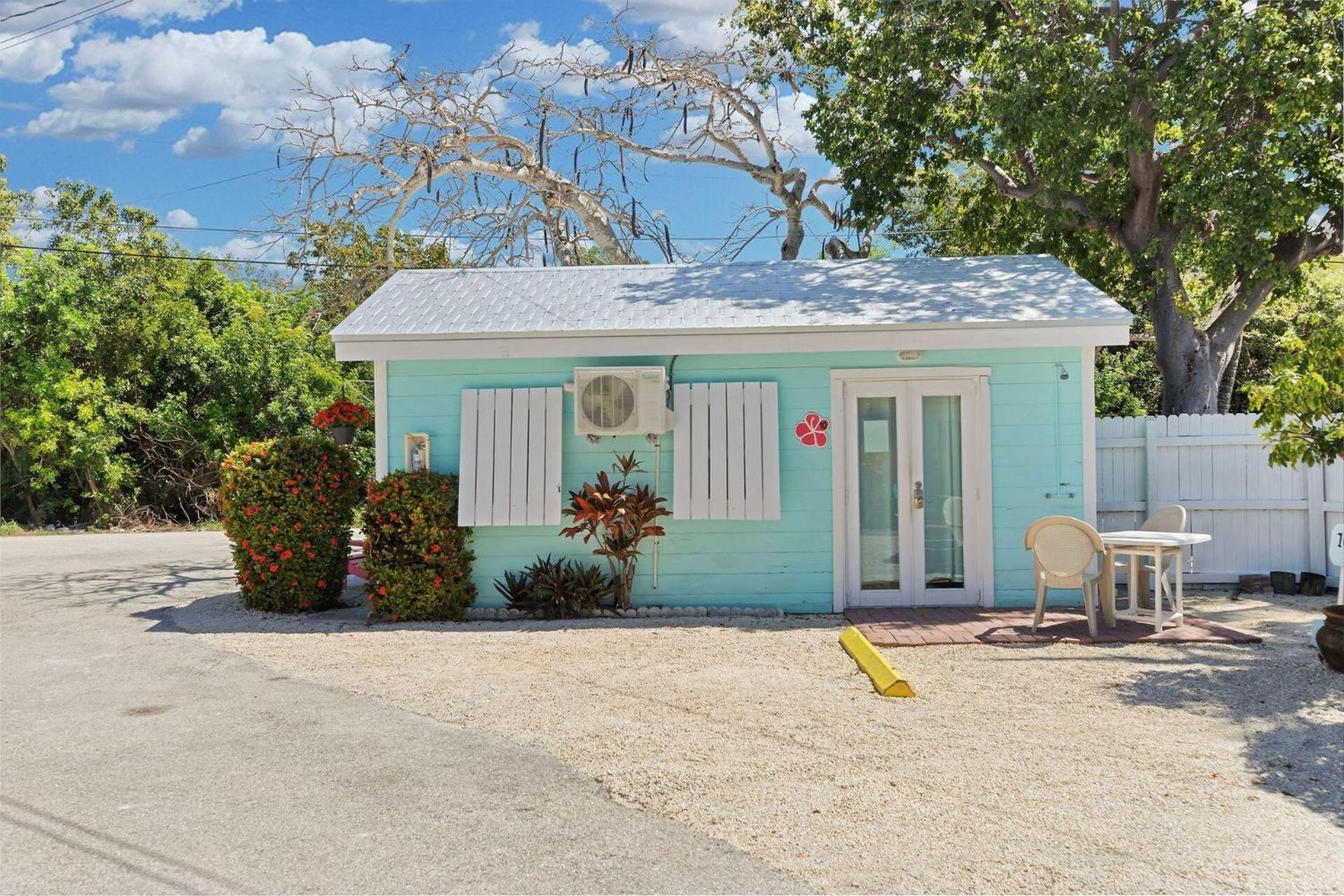 Tropical Cottages Marathon Exterior photo