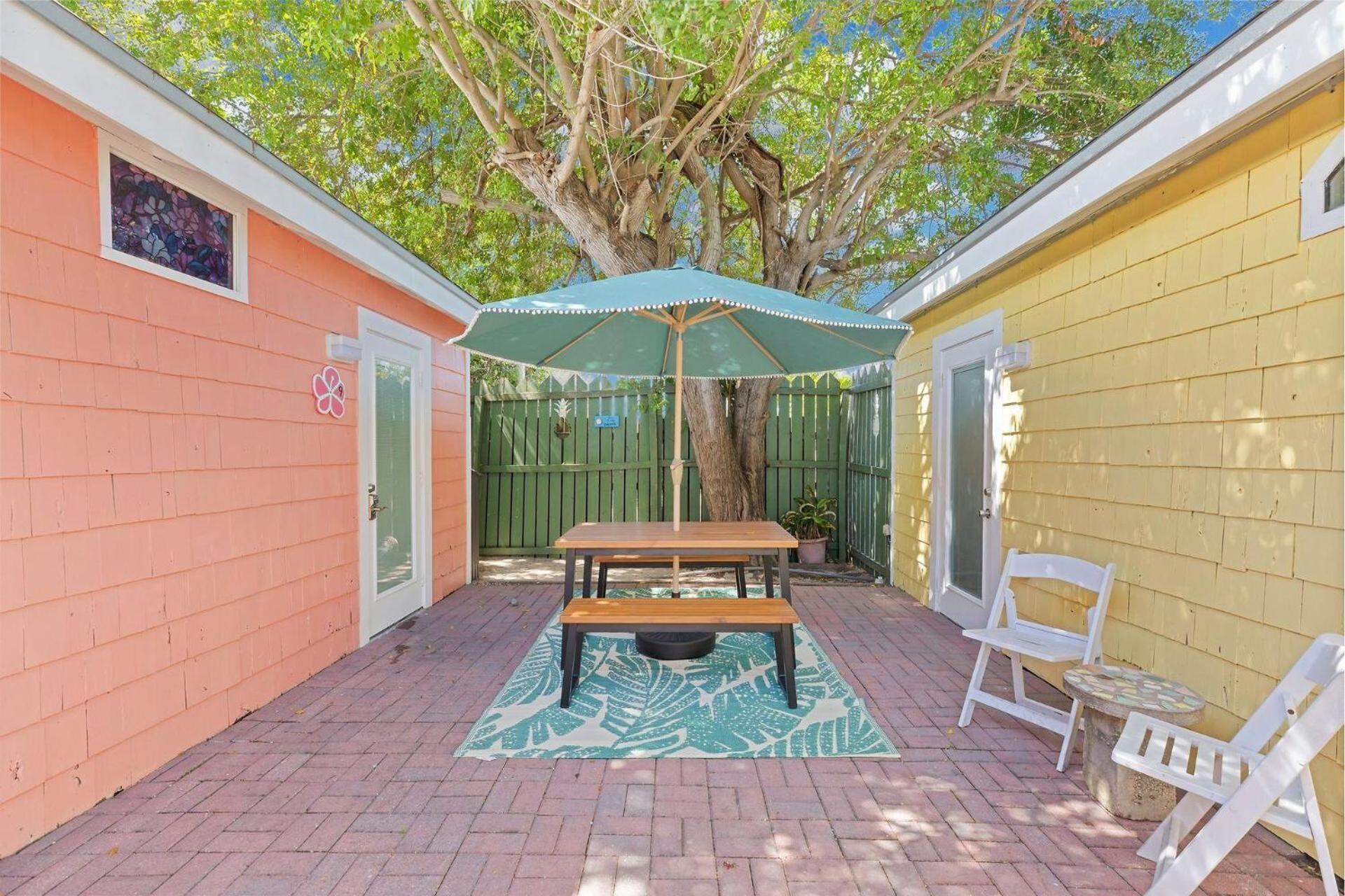 Tropical Cottages Marathon Exterior photo